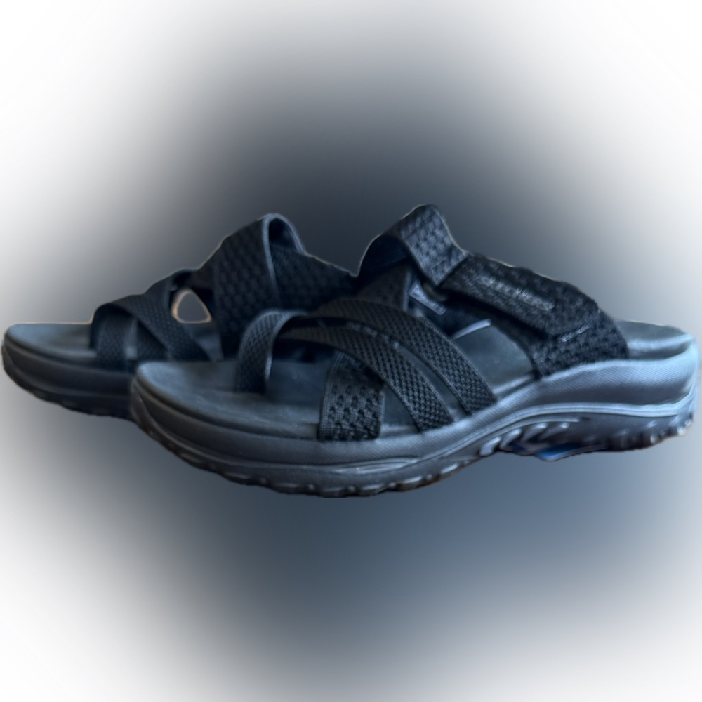 SKECHERS Luxe Foam Women’s Strappy Slide Sandals Size 9 Black NWT - Picture 2 of 9